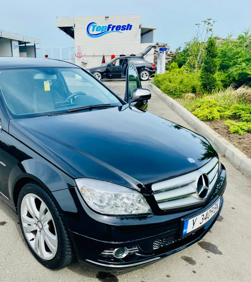 Mercedes-Benz C 320, снимка 6 - Автомобили и джипове - 48090036