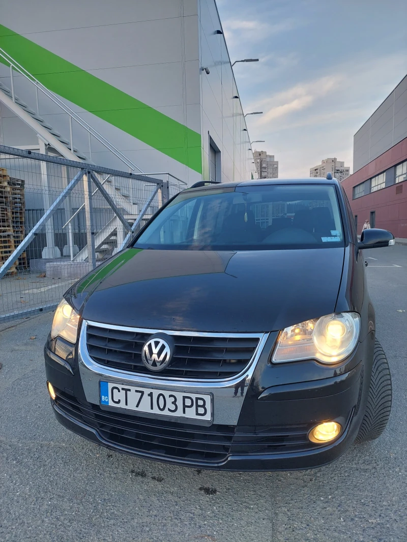 VW Touran, снимка 2 - Автомобили и джипове - 48346719