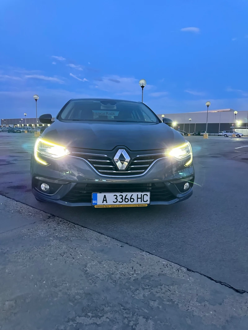 Renault Megane 1.5 dCi, снимка 17 - Автомобили и джипове - 48561386