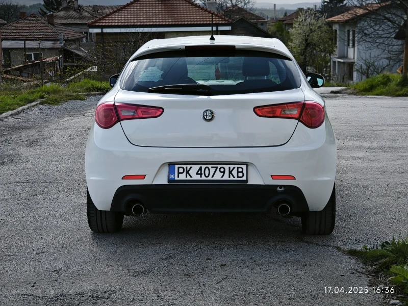 Alfa Romeo Giulietta, снимка 5 - Автомобили и джипове - 52515797