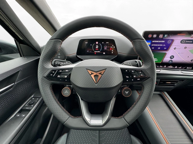 Cupra Born VZ 84kWh PANO LED 360-CAMERA HEAD UP, снимка 10 - Автомобили и джипове - 51508773