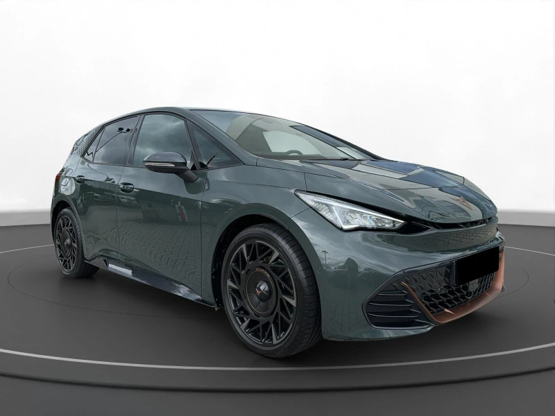 Cupra Born VZ 84kWh PANO LED 360-CAMERA HEAD UP, снимка 3 - Автомобили и джипове - 51508773