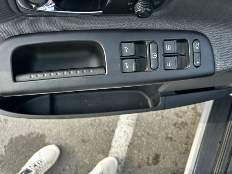 VW Sharan, снимка 9 - Автомобили и джипове - 52486497