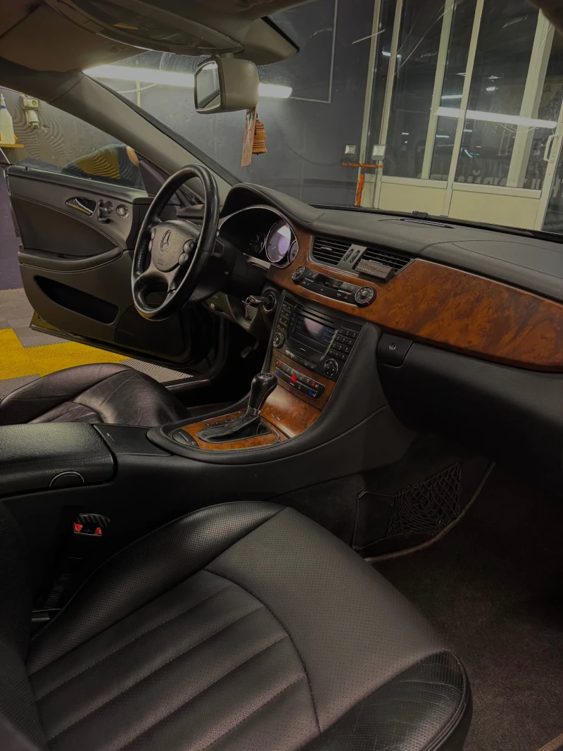 Mercedes-Benz CLS 320, снимка 6 - Автомобили и джипове - 53344224