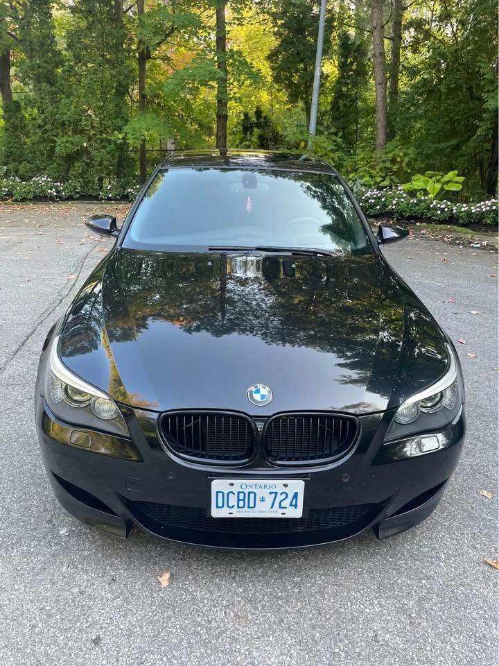 BMW M5 TITANIUM EXHAUST * * CARFAX * * АВТОКРЕДИТ * * , снимка 3 - Автомобили и джипове - 52935044