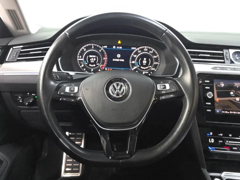 VW Arteon  2.0 Tdi Premium, снимка 13 - Автомобили и джипове - 56371344