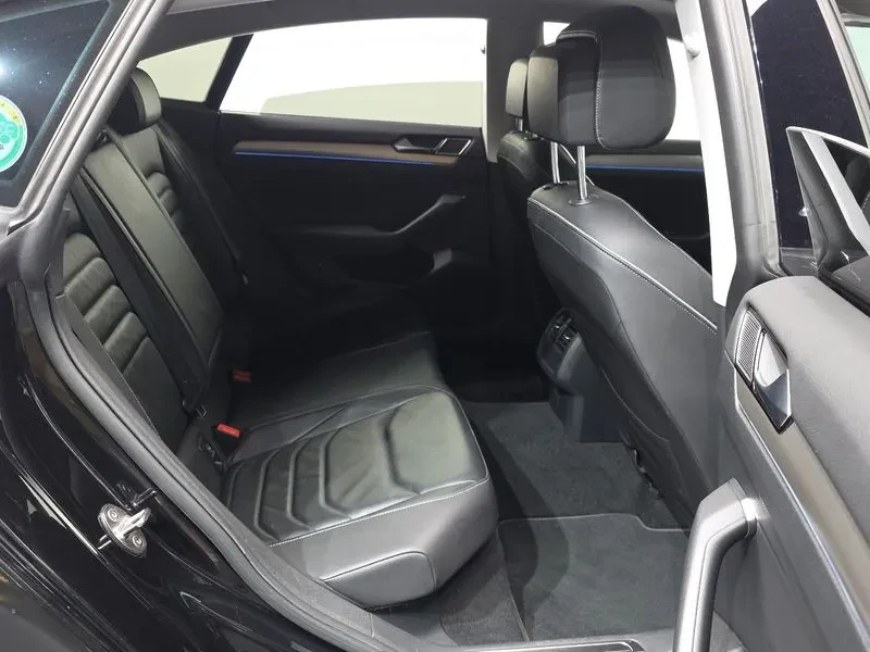 VW Arteon  2.0 Tdi Premium, снимка 12 - Автомобили и джипове - 56371344