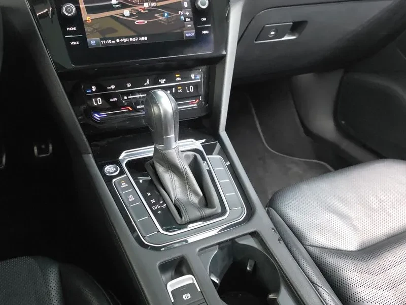 VW Arteon  2.0 Tdi Premium, снимка 9 - Автомобили и джипове - 56371344