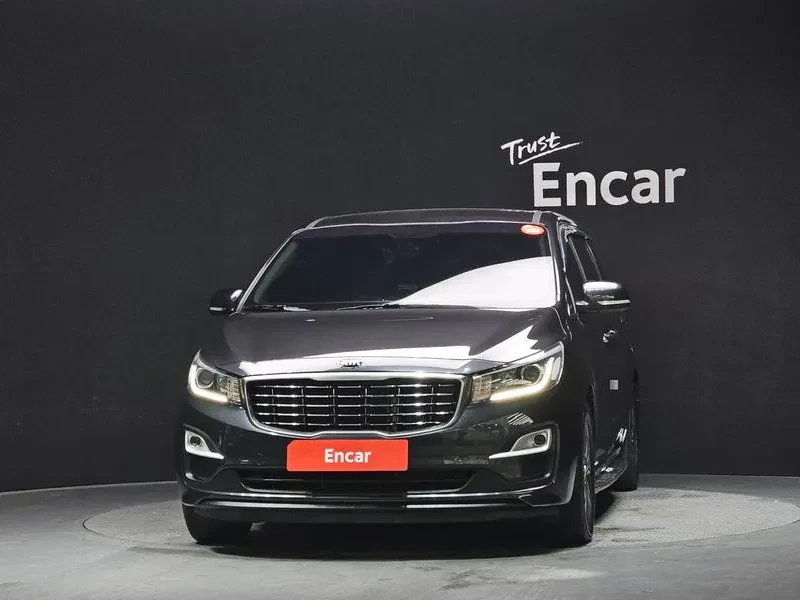 Kia Carnival 2.2D 11-Seater Deluxe, снимка 3 - Автомобили и джипове - 56699090