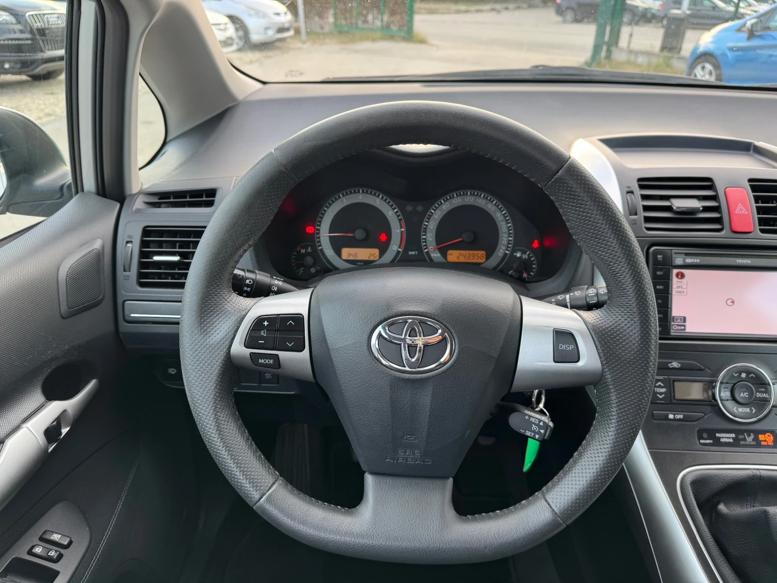 Toyota Auris 1.8 kompressor K2 + Bemani+  - изображение 9