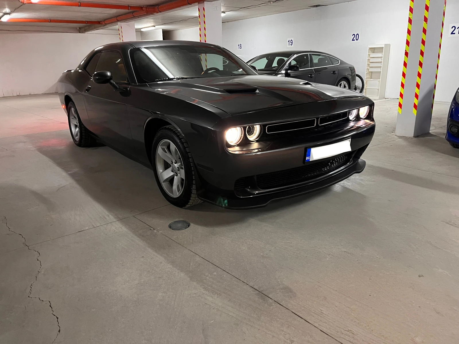 Dodge Challenger 3.6 - изображение 2