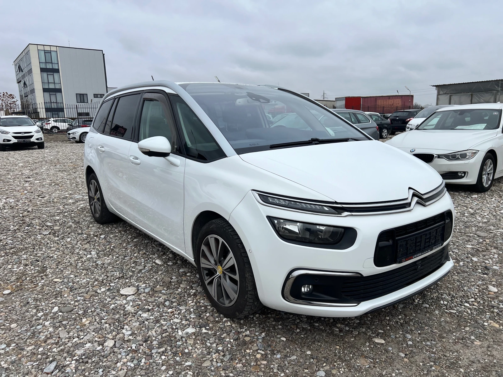 Citroen Grand C4 Picasso 1.5 HDI - изображение 3