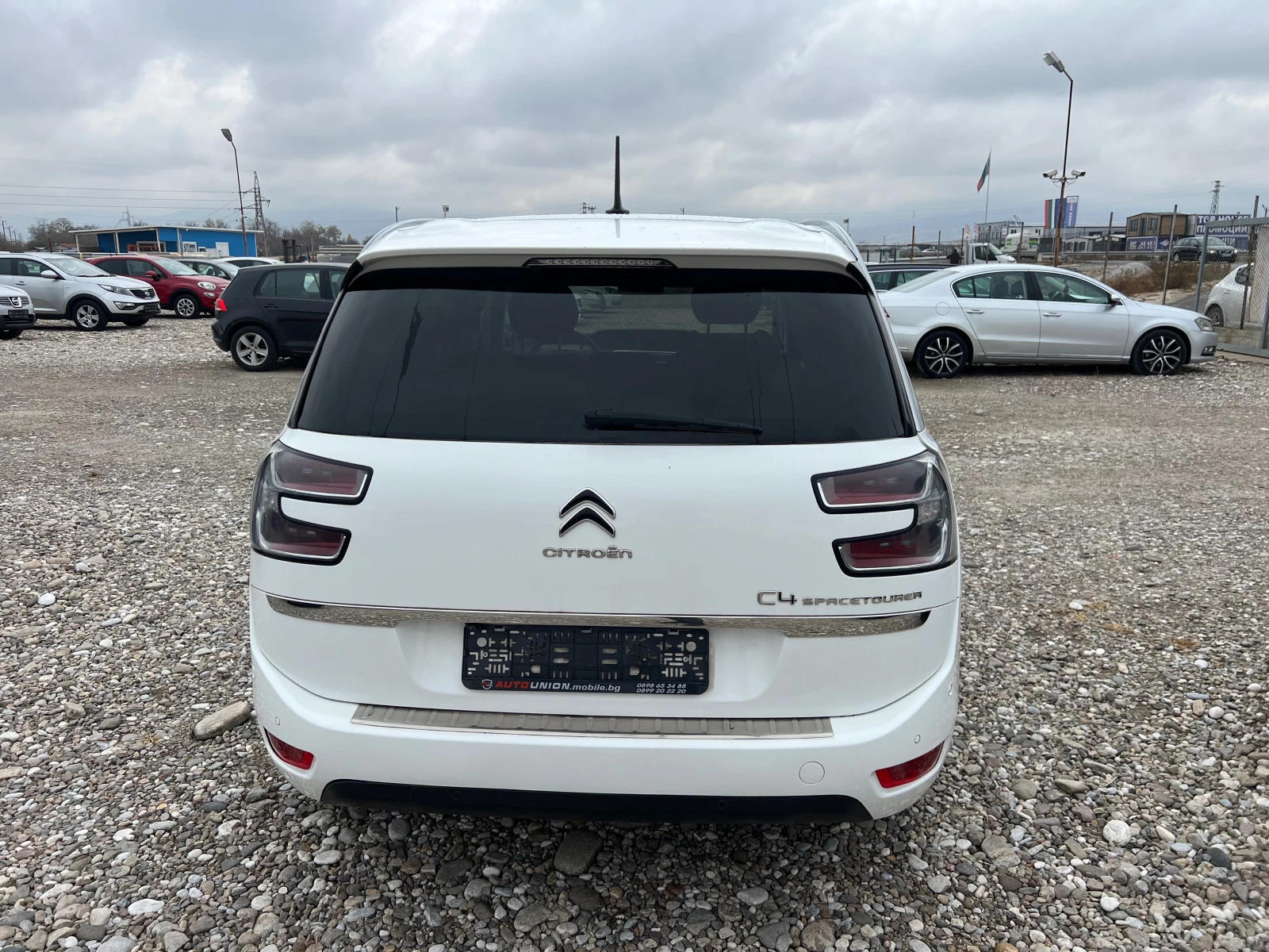 Citroen Grand C4 Picasso 1.5 HDI - изображение 6