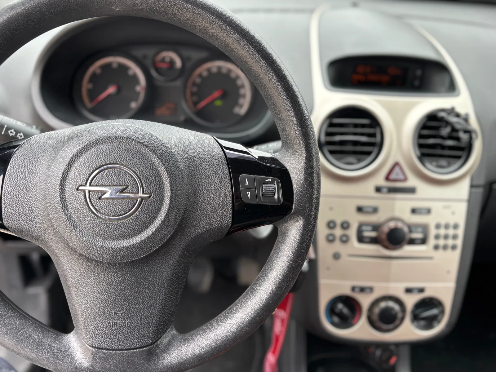 Opel Corsa 1.3cdti - изображение 9