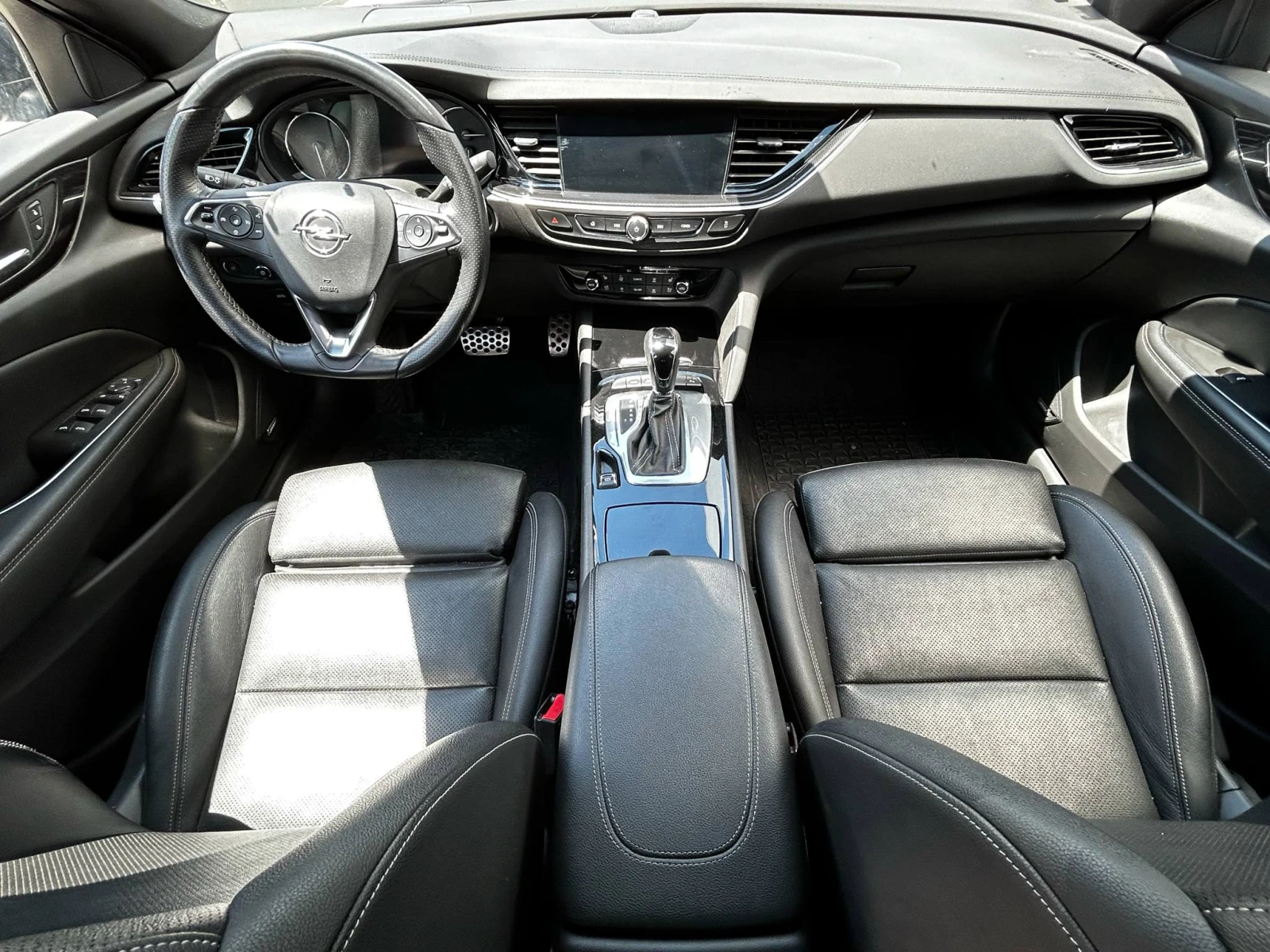 Opel Insignia 2.0CDTI GS LINE AT8 - изображение 6