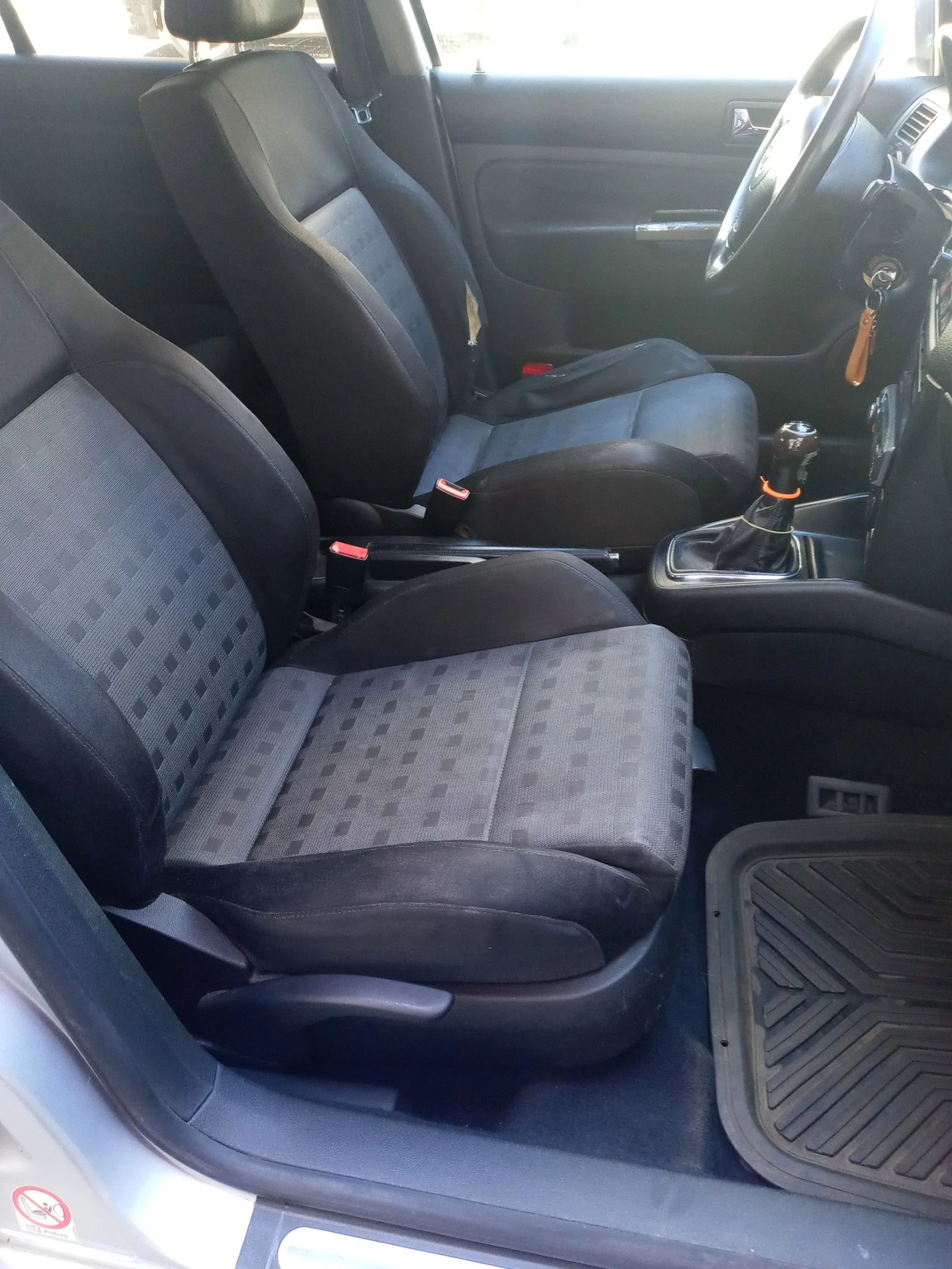 VW Bora 1.6 - изображение 7