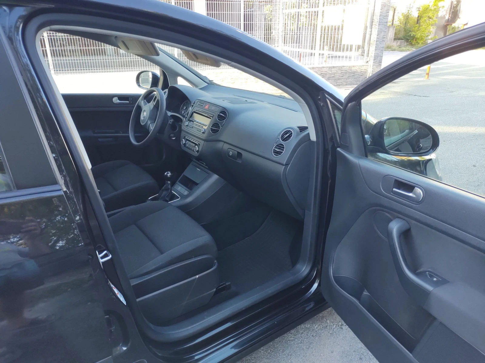 VW Golf Plus 1.6TDI - изображение 8