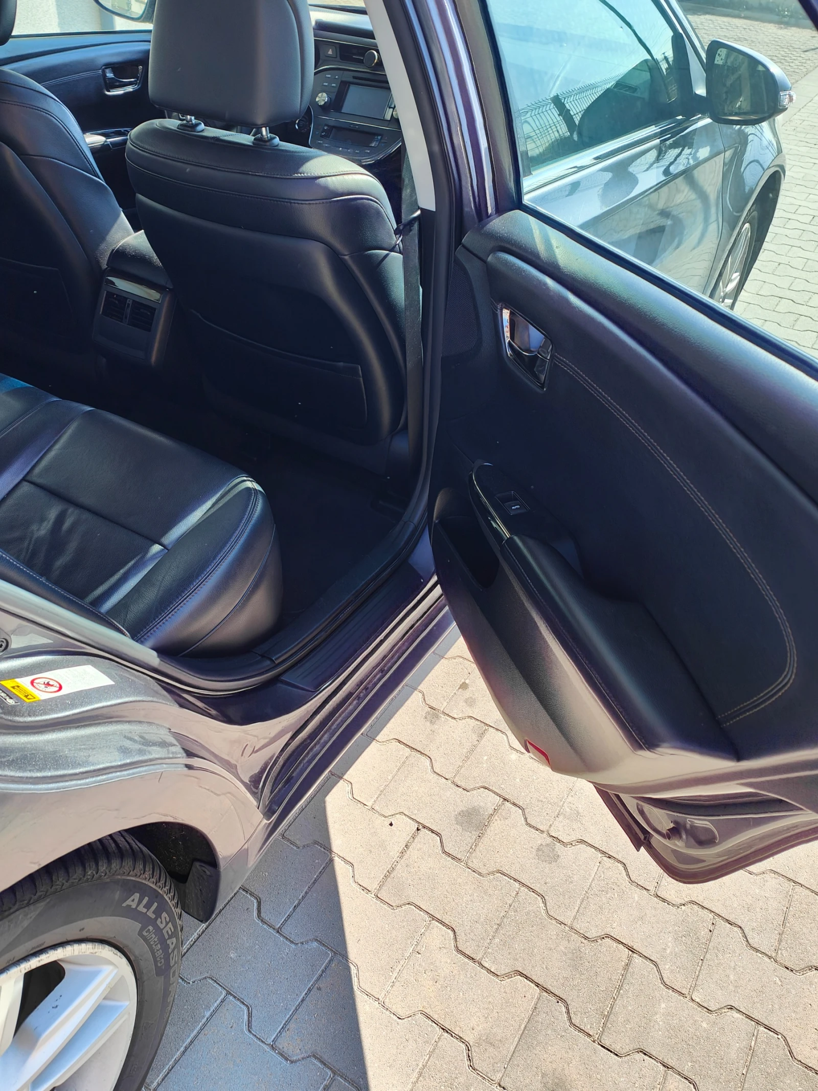 Toyota Avalon XLE Premium - изображение 7
