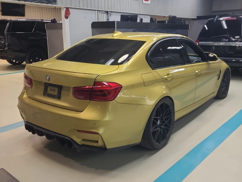 BMW M3 * CARFAX * БЕЗ ПЪРВОНАЧАЛНА ВНОСКА - изображение 3