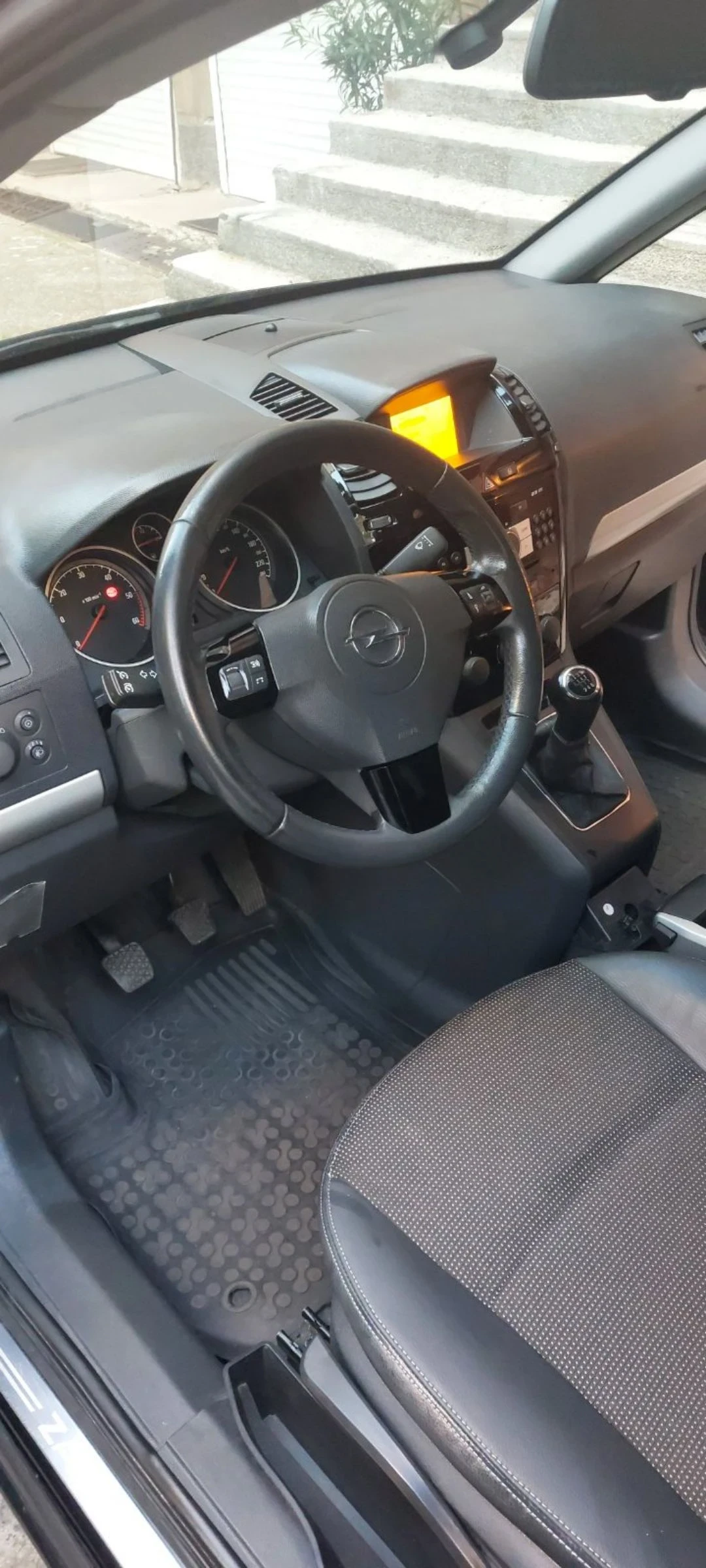 Opel Zafira 1.7 d.7  | Mobile.bg   13