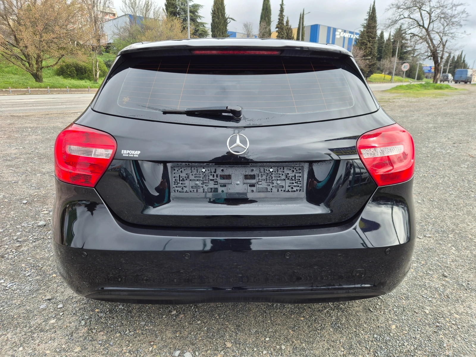 Mercedes-Benz A 180 1.6 I 122k.c , снимка 4 - Автомобили и джипове - 53085934