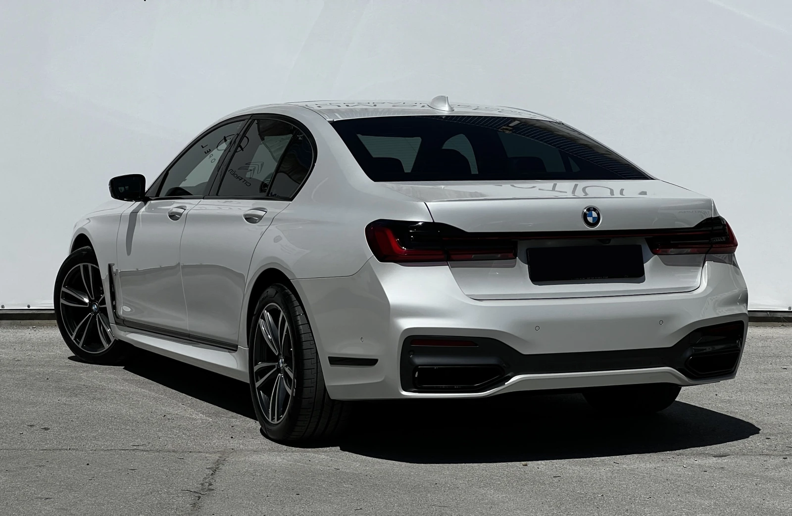 BMW 740 d xDrive, снимка 4 - Автомобили и джипове - 54440564