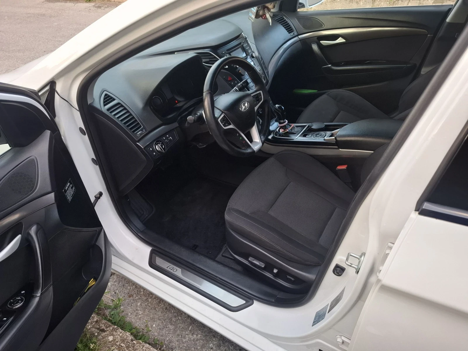 Hyundai I40, снимка 8 - Автомобили и джипове - 55212333