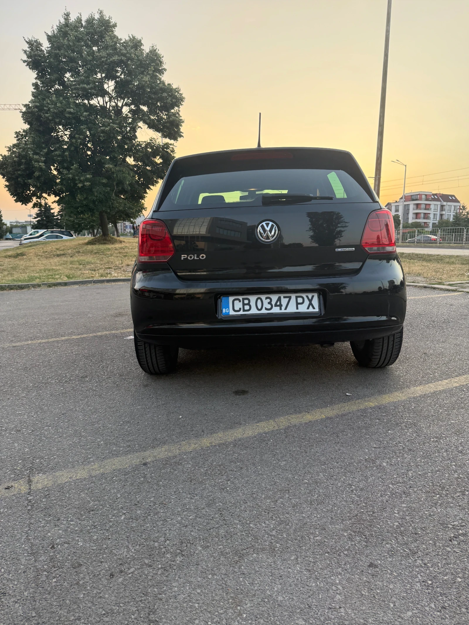 VW Polo, снимка 8 - Автомобили и джипове - 55382471