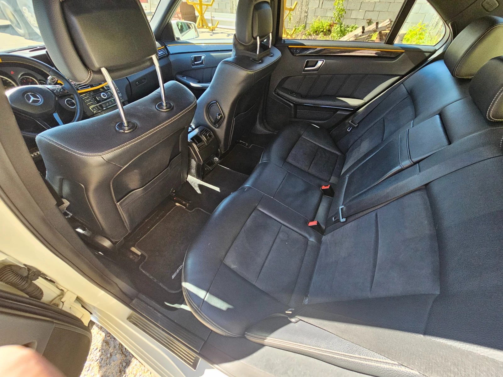 Mercedes-Benz E 220, снимка 6 - Автомобили и джипове - 55470587