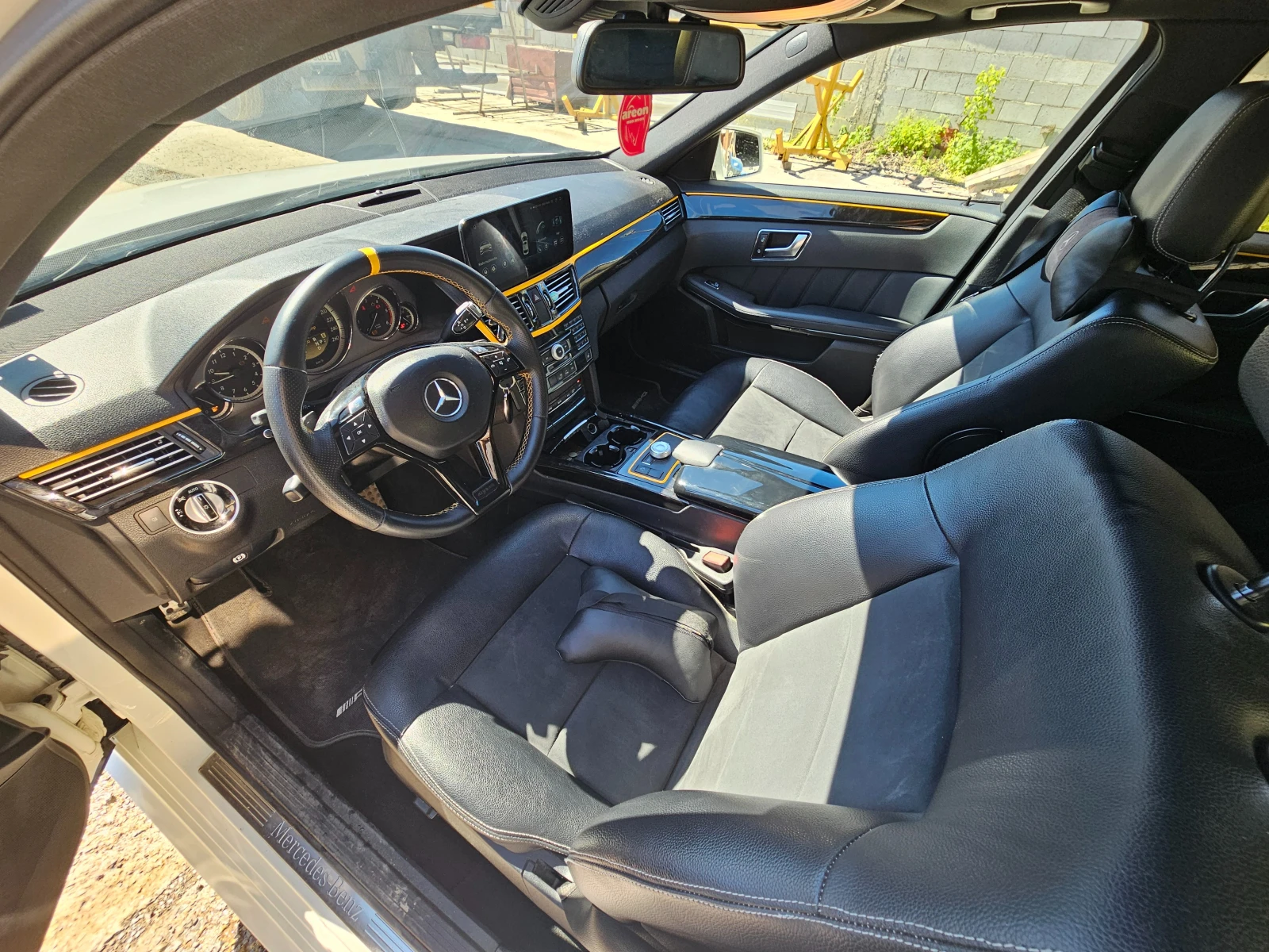 Mercedes-Benz E 220, снимка 5 - Автомобили и джипове - 55470587
