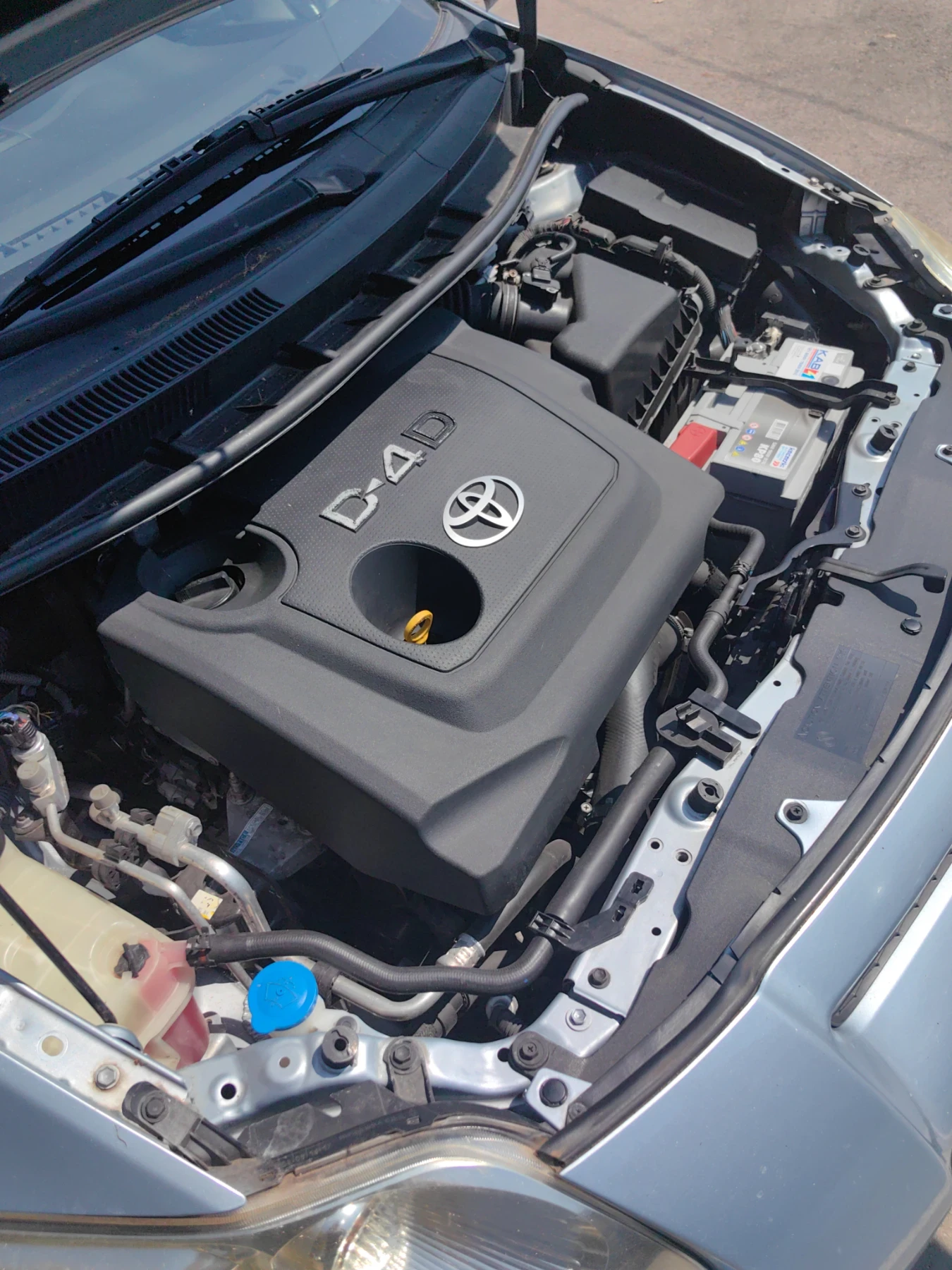 Toyota Auris 1.4 , снимка 2 - Автомобили и джипове - 55594151