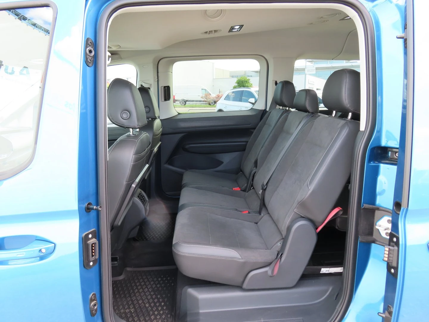 VW Caddy | Mobile.bg � ����������� 15