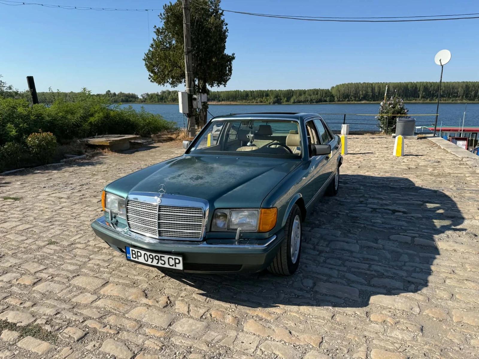 Mercedes-Benz 126