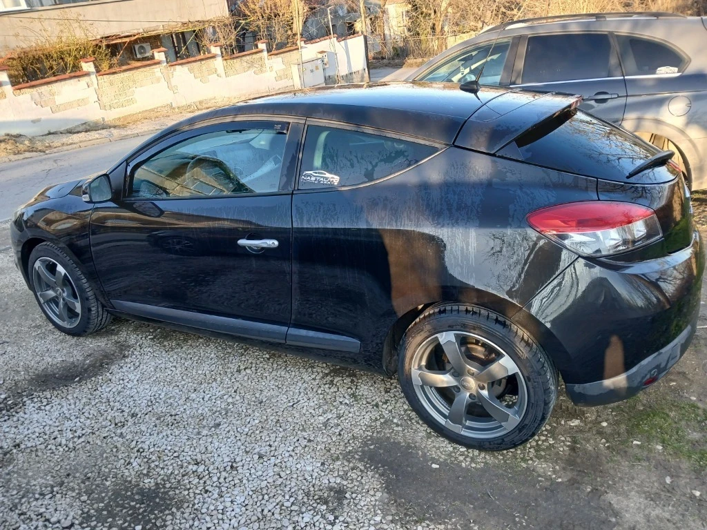 Renault Megane Купе, снимка 4 - Автомобили и джипове - 56559337