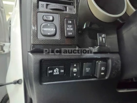 Toyota Tundra 5.7L V8 | 4X4 | КОЖЕН САЛОН | ПОДГРЕВ, снимка 11