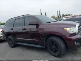 Toyota Sequoia SR5 5.7L V8* BUY NOW* , снимка 11