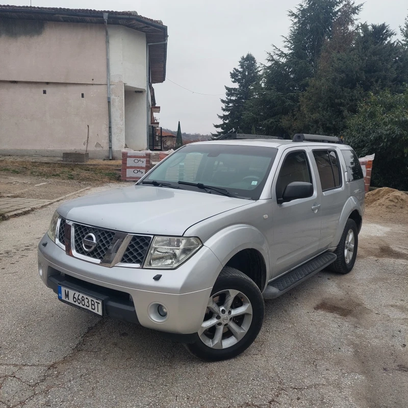 Nissan Pathfinder, снимка 1 - Автомобили и джипове - 48346101