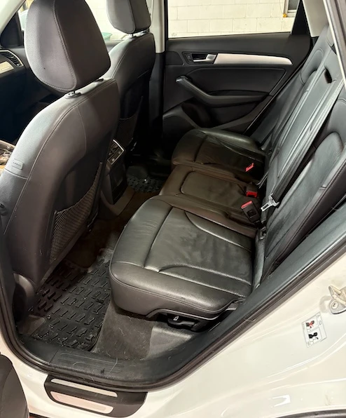 Audi Q5 * 2.0T PROGRESSIV * ПАНОРАМА * ОТ ПРЕДСТАВИТЕЛСТВО, снимка 10 - Автомобили и джипове - 53350582