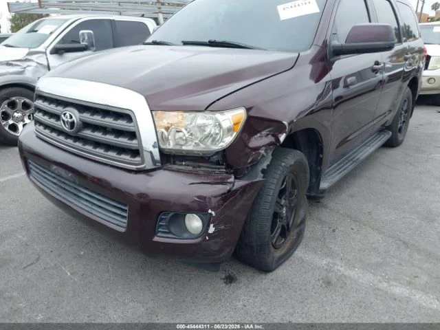 Toyota Sequoia SR5 5.7L V8* BUY NOW* , снимка 6 - Автомобили и джипове - 55436147