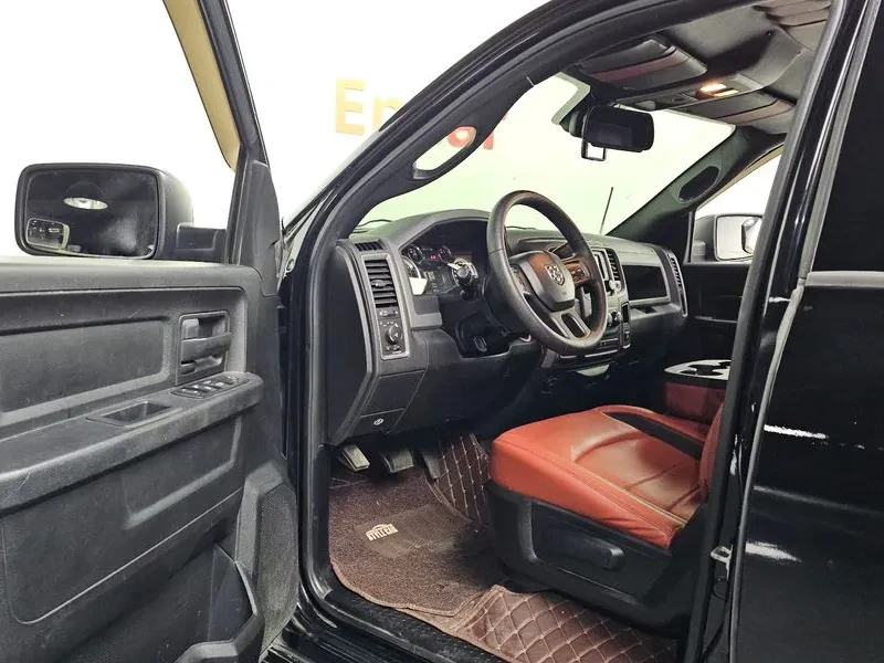 Dodge Ram 5.7/ПОДГРЕВ/НАВИГАЦИЯ, снимка 10 - Автомобили и джипове - 56656434