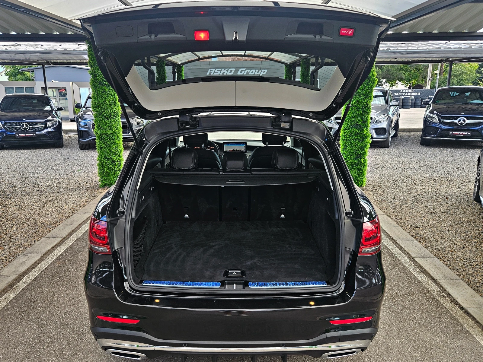 Mercedes-Benz GLC 300 AMG/4MAT/GERMANY/DIGITAL/CAMERA/AIRMATIC/ТЪЧ/LIZIN - изображение 8