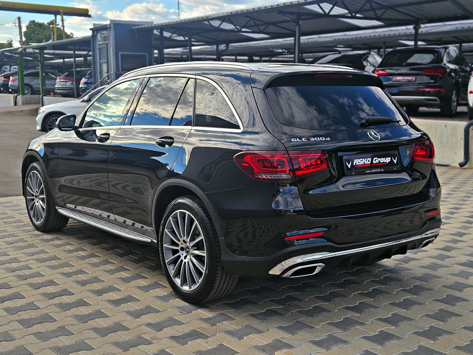 Mercedes-Benz GLC 300 AMG/4MAT/GERMANY/DIGITAL/CAMERA/AIRMATIC/ТЪЧ/LIZIN - изображение 7