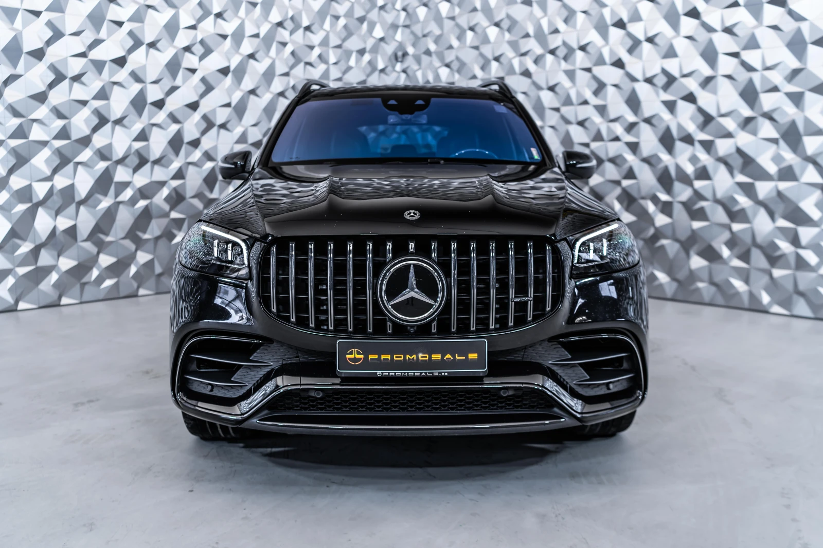 Mercedes-Benz GLS 63 AMG 4M+ Exclusive* Carbon* Burm* Pano* 3TV - изображение 2