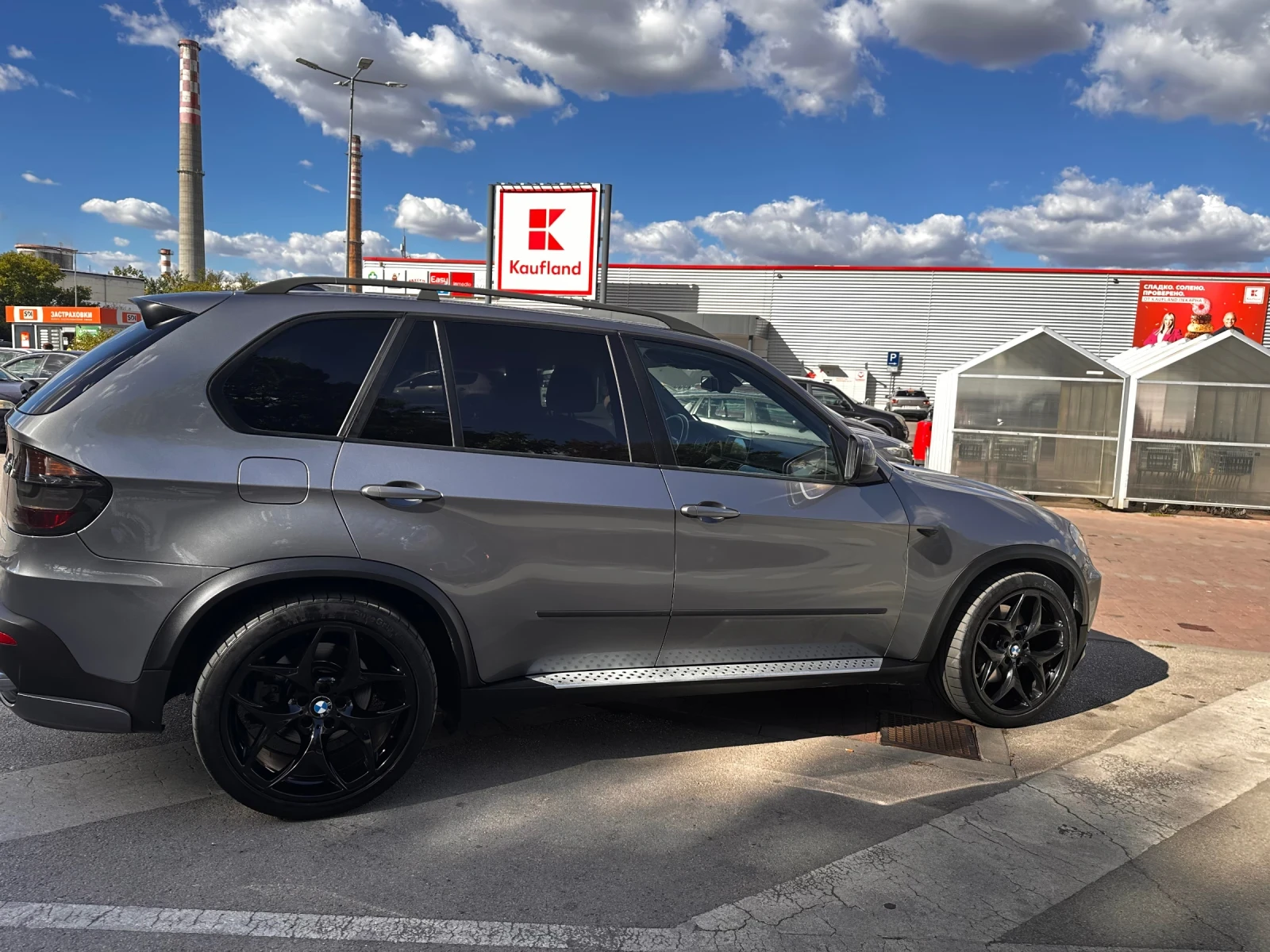 BMW X5 4.8i - изображение 6