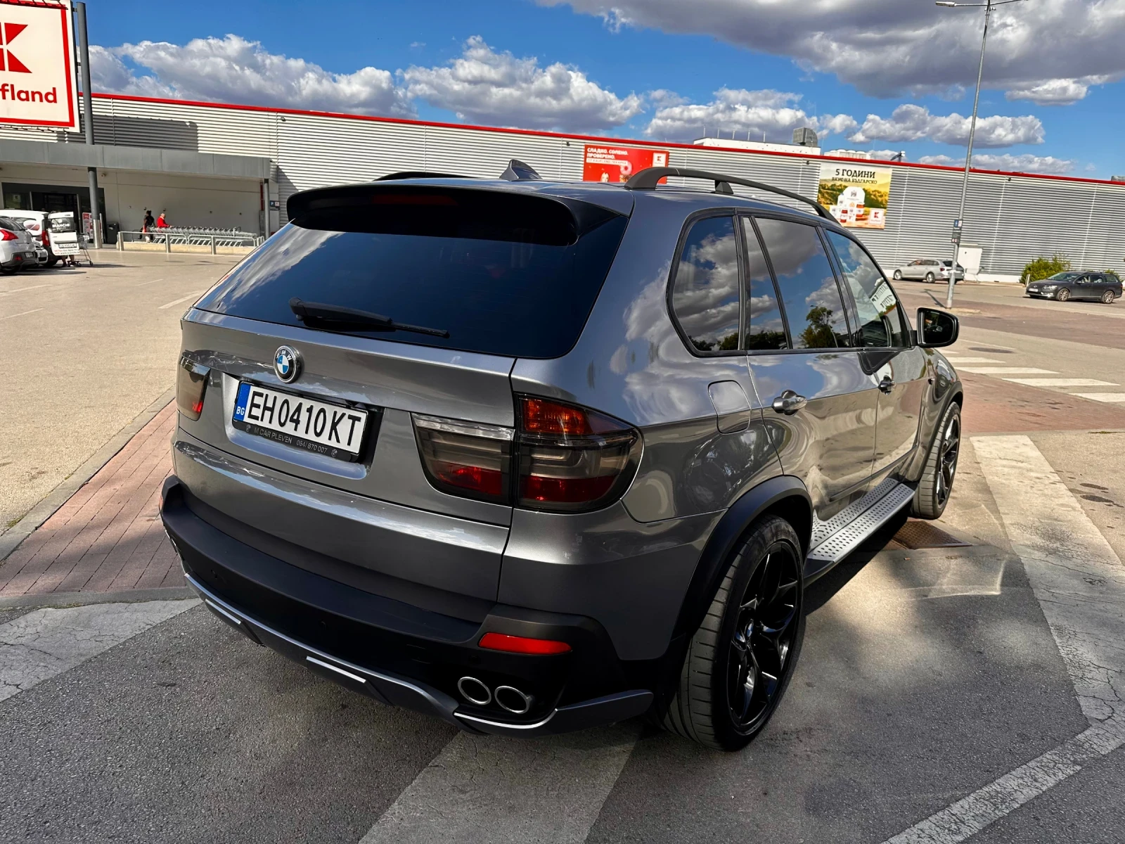 BMW X5 4.8i - изображение 5