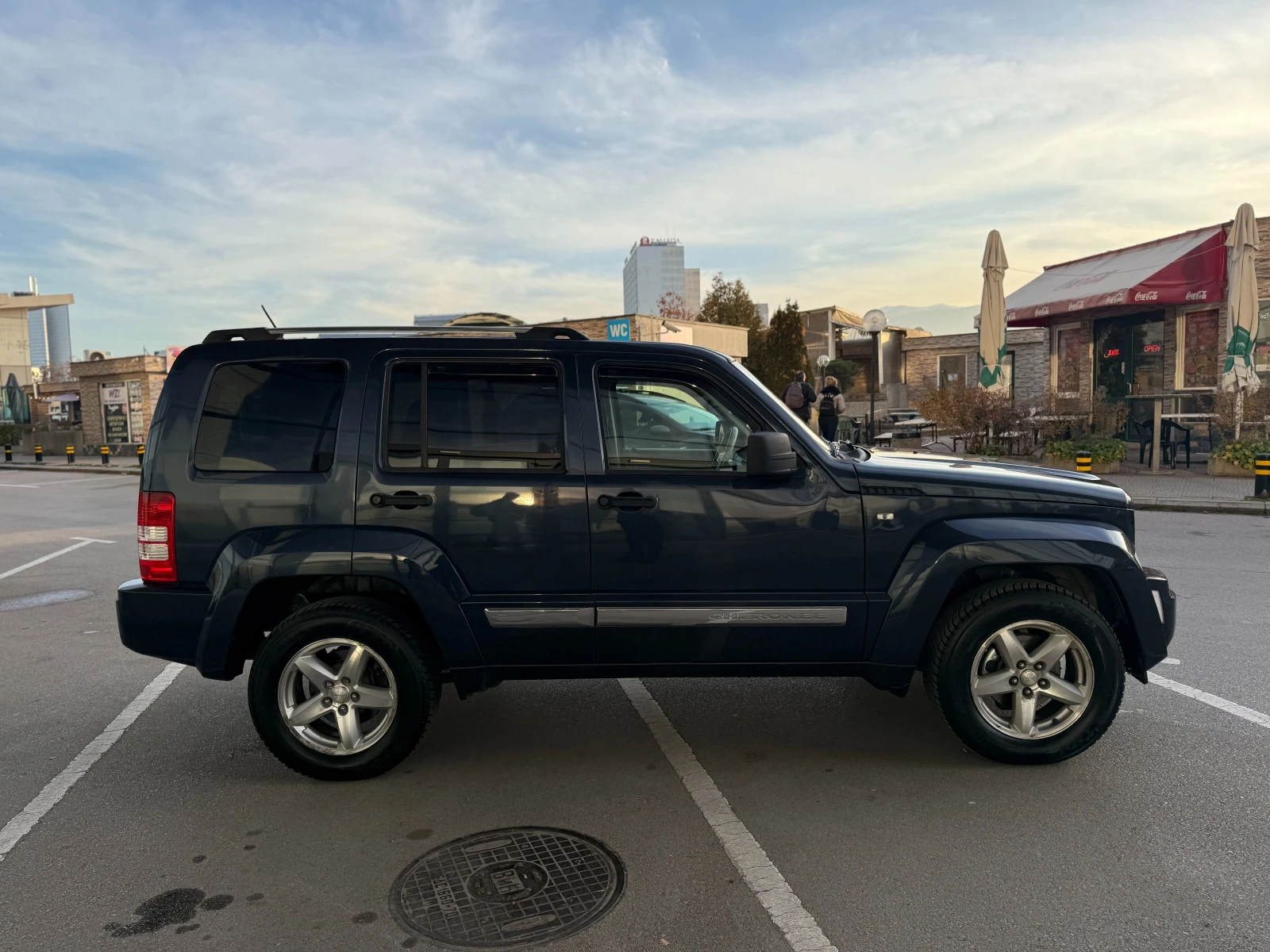 Jeep Cherokee 6 МЕСЕЦА ГАРАНЦИЯ/2.8CRDI 177к.с. 4х4/Блокаж - изображение 5