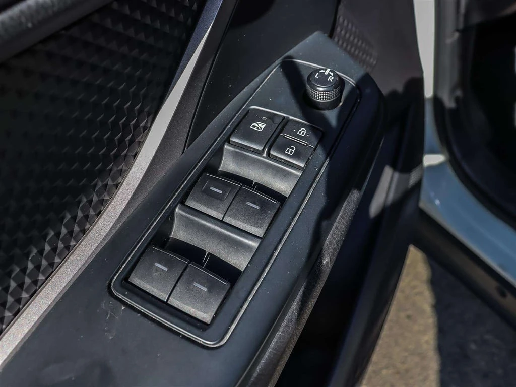 Toyota C-HR * ZGX10L * CARFAX * ���� �� �� | Mobile.bg � ����������� 8