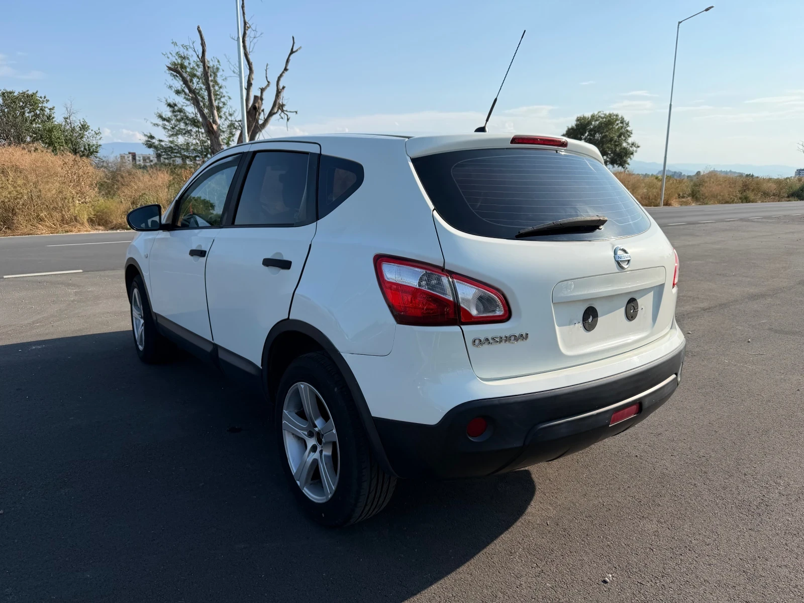 Nissan Qashqai 1.6i Gpl/Gaz, снимка 3 - Автомобили и джипове - 55453673