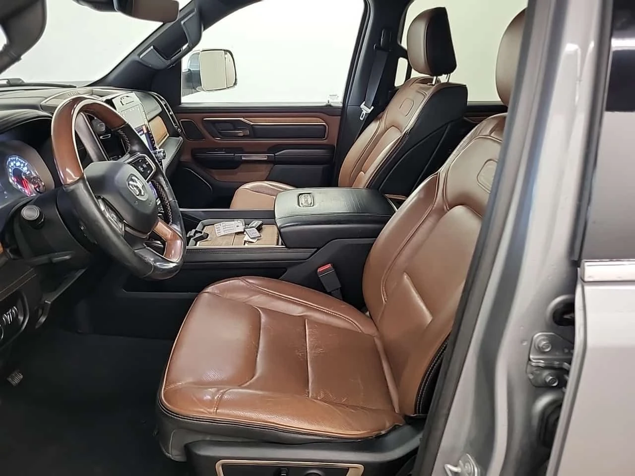 Dodge RAM 1500 * LARAMIE LONGHORN CREW CAB SHORT BED * CARFAX * Ц, снимка 7 - Автомобили и джипове - 54079735