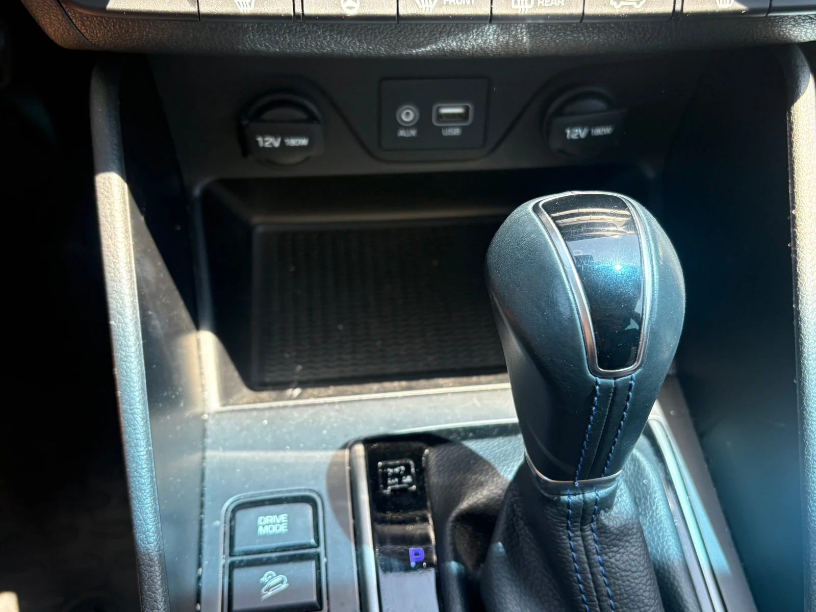 Hyundai Tucson, снимка 17 - Автомобили и джипове - 55397475